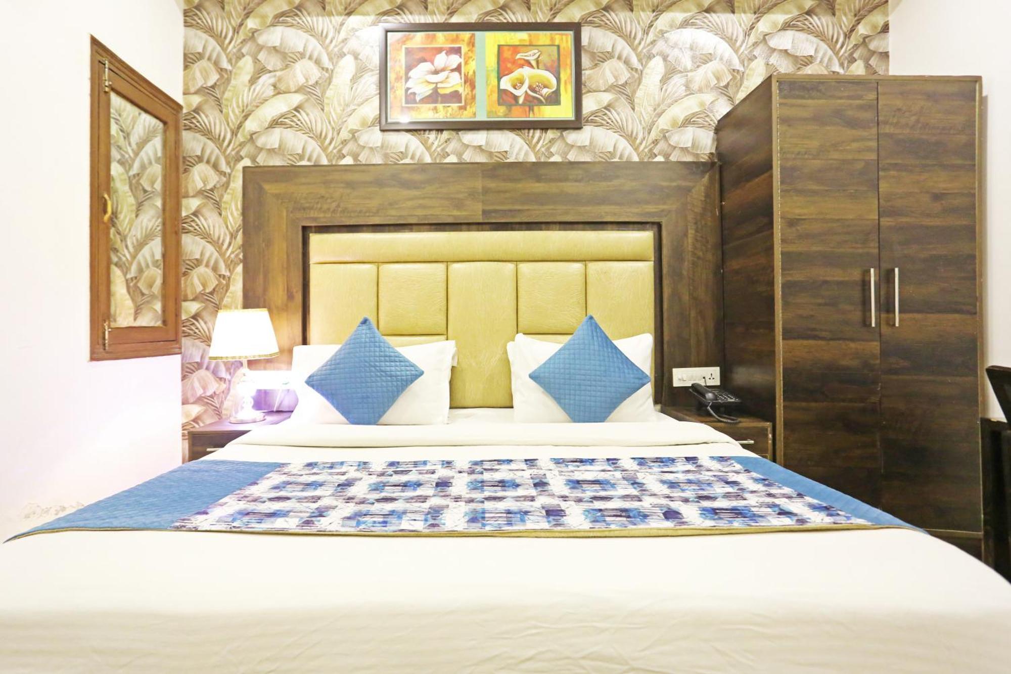 Hotel The Kiara Near Delhi Airport Ню Делхи Екстериор снимка